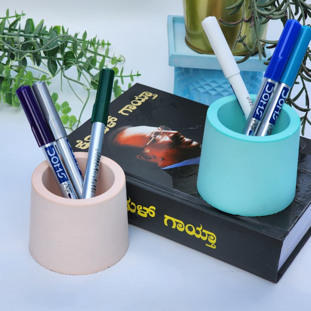 Minimalist handmade gypsum pen holder on desk